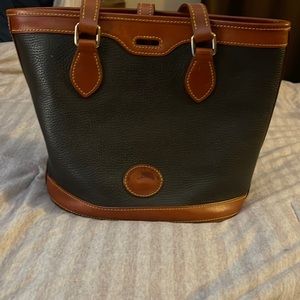 Dooney & Bourke purse